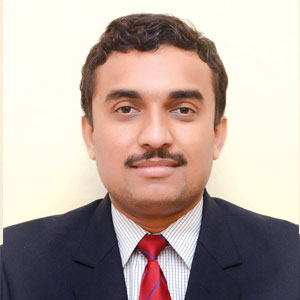 Prof. (Dr.) Chetan Kapadnis